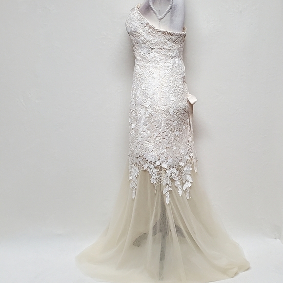 Bridal Ivory Lace Trumpet Mesh Sleeveless Sweetheart Neckline Tulle Maxi Dress - Picture 9 of 15